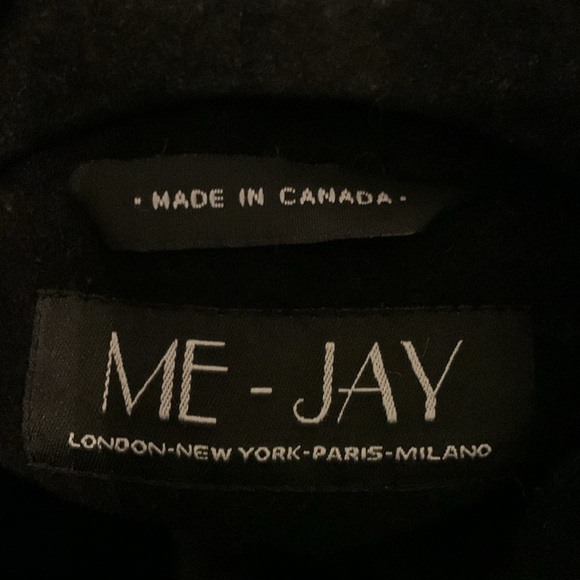 Vintage Me-Jay Wool Blend Cape with Rabbit Fur Detail - Picture 5 of 6